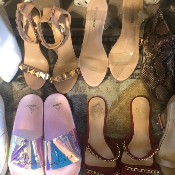 Assorted shoes - Picture 4 of 15